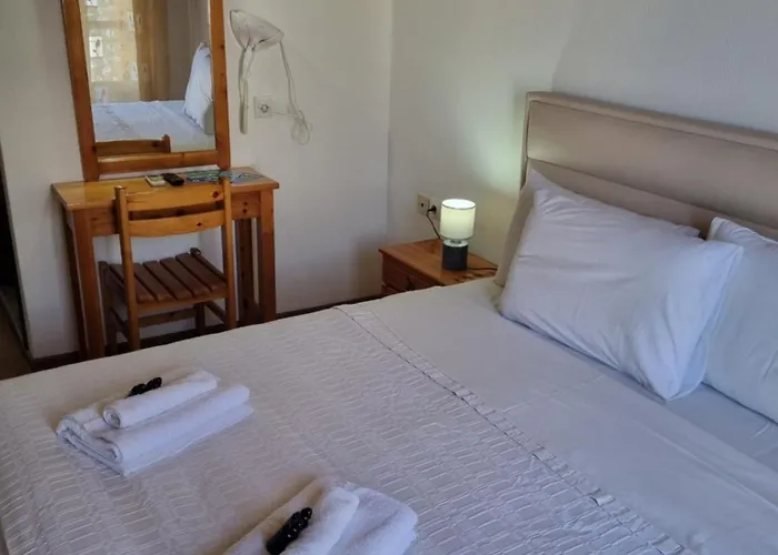 Zeus Pensiune Panagia (Thasos)